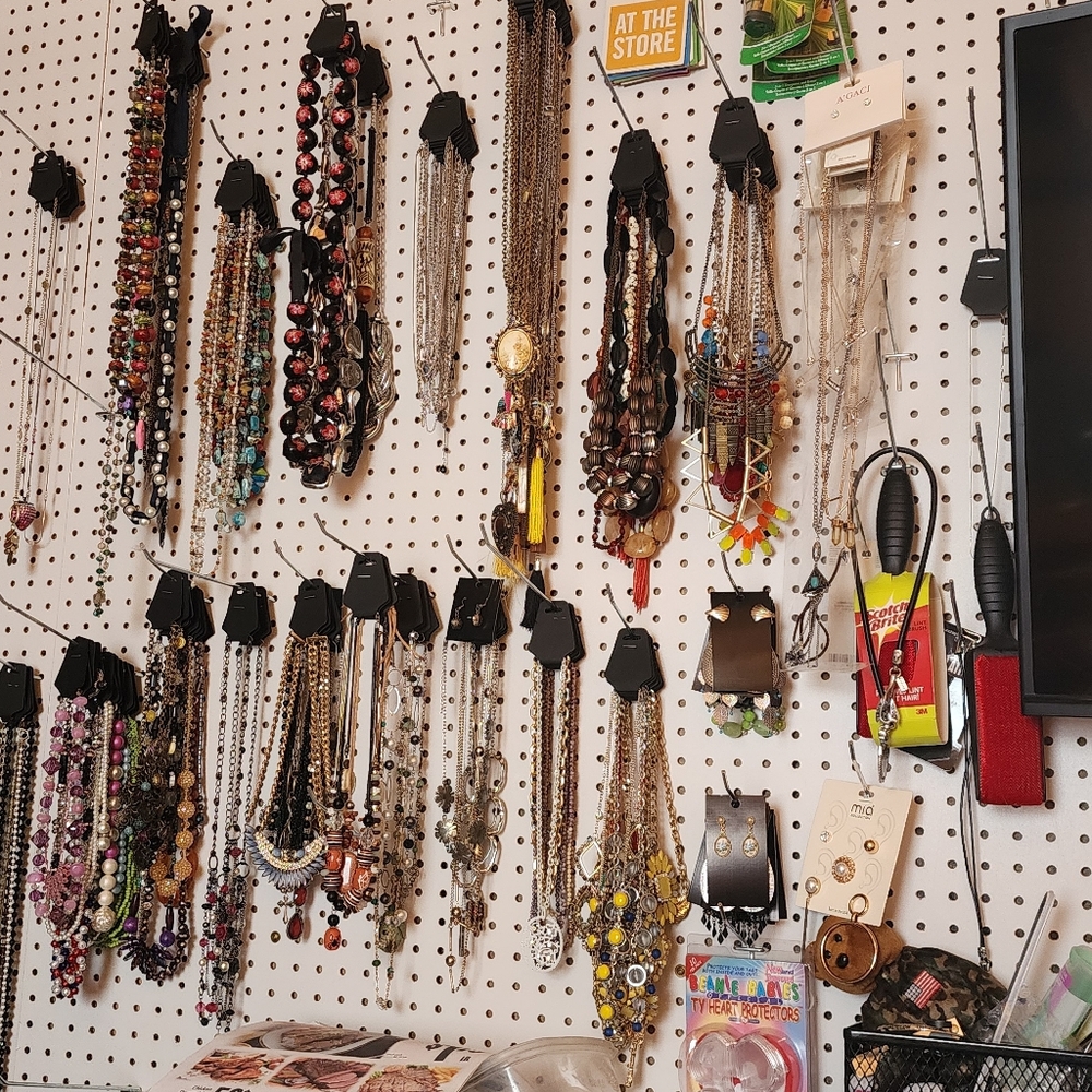 Jewelry Dig 201-300 Live Show Listing - Picture 7 of 10